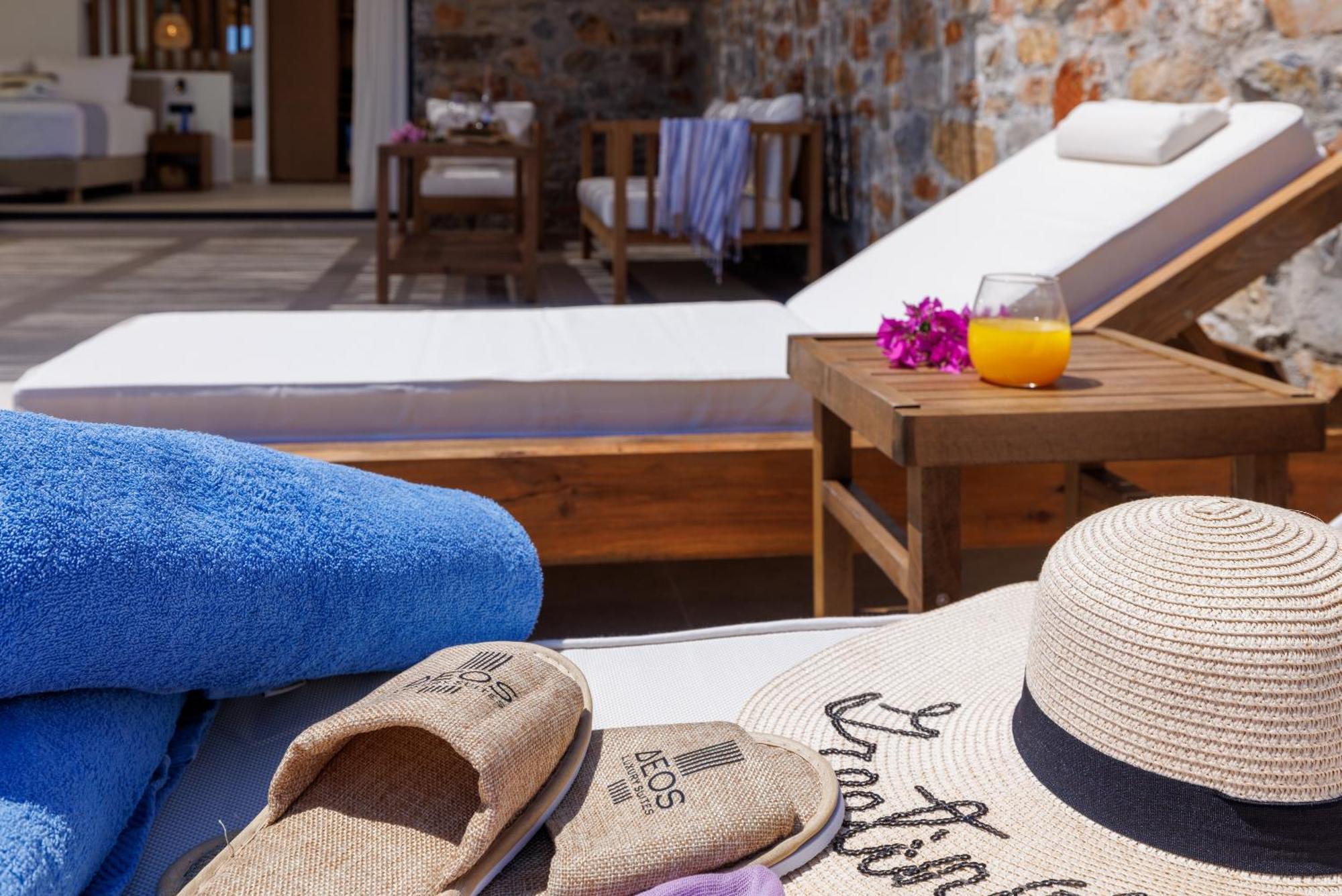 Deos Luxury Suites - Adults Only ヘルソニソス エクステリア 写真