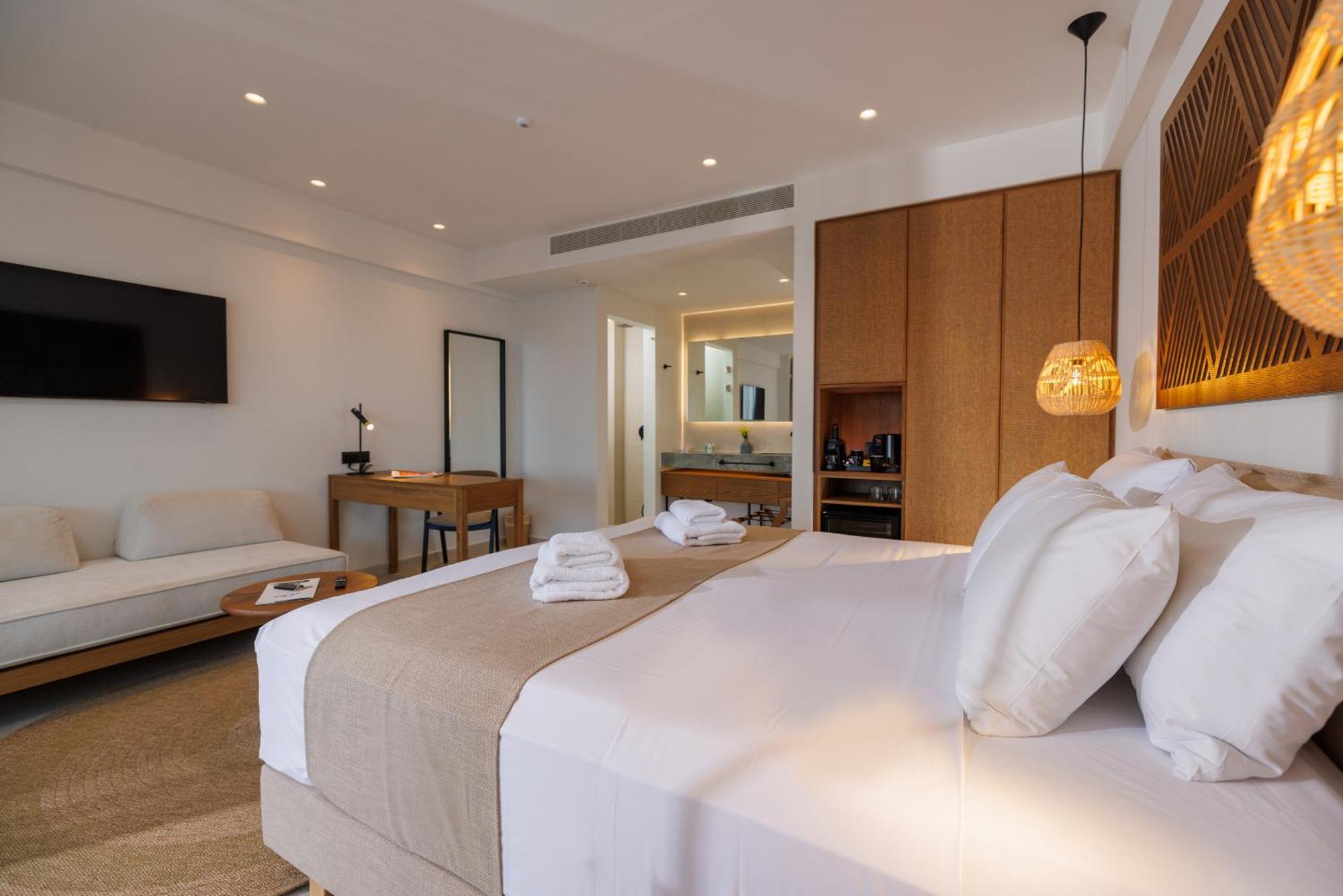 Deos Luxury Suites - Adults Only ヘルソニソス エクステリア 写真